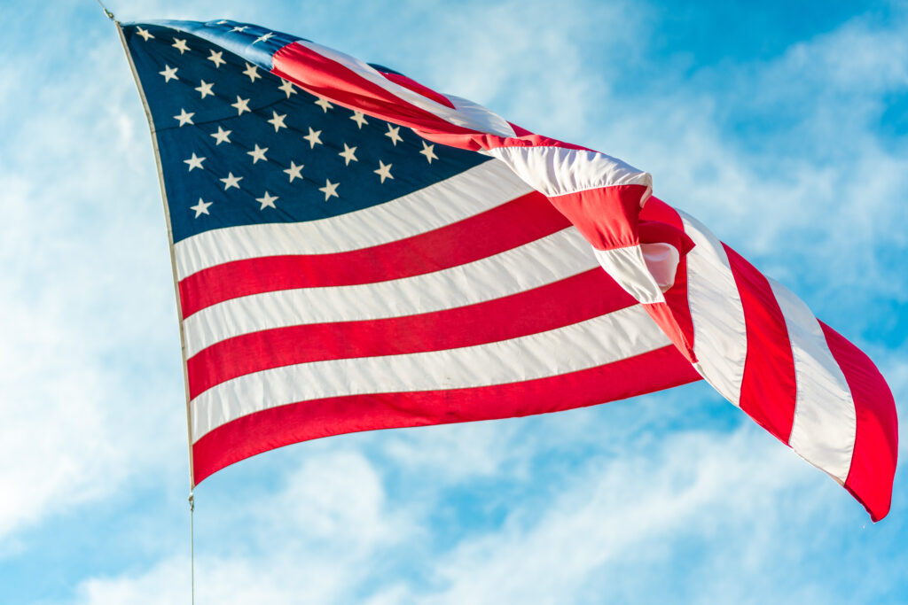 Goedkope vluchten Noord-Amerika – Amerikaanse vlag voor reizen naar de VS
