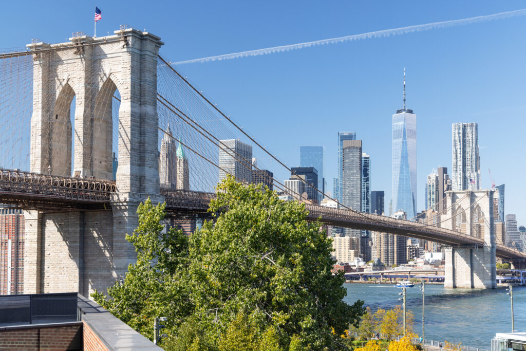 Brooklyn Bridge en skyline Manhattan – last minute vluchten New York